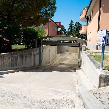 Levant 200 In Marina By Locap Group Apartamento