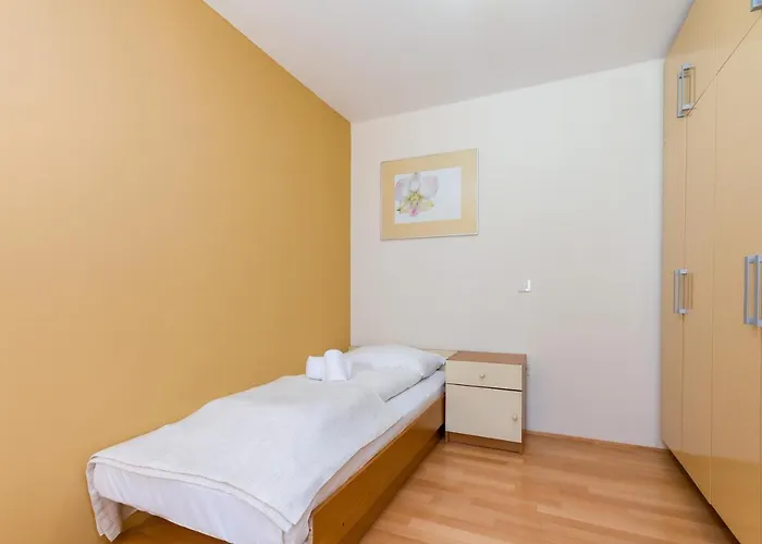 Levant 200 In Marina By Locap Group